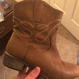 Ankle cowboy boots